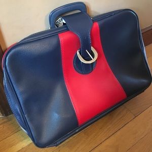 ✏️ BACK TO SCHOOL SALE! ✏️ Vintage suitcase